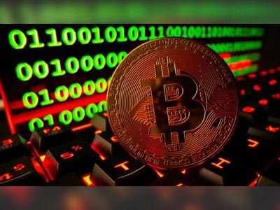 Bitcoin’s price down 4.25%